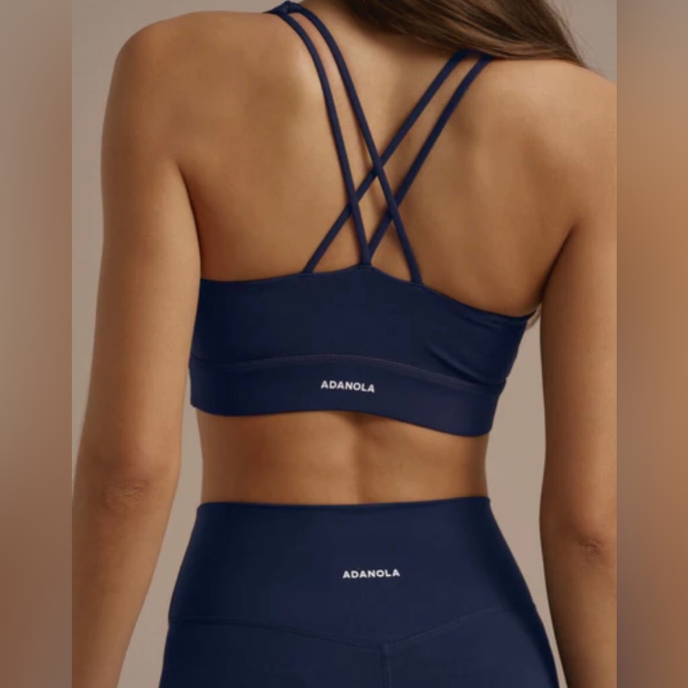 Adanola Ultimate Cross Back Bra - Picture 2 of 9